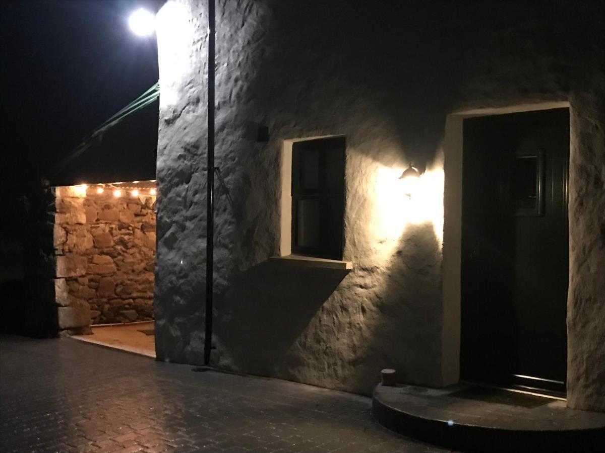 Mournes Family Cottage With Hot Tub Hilltown Exterior foto